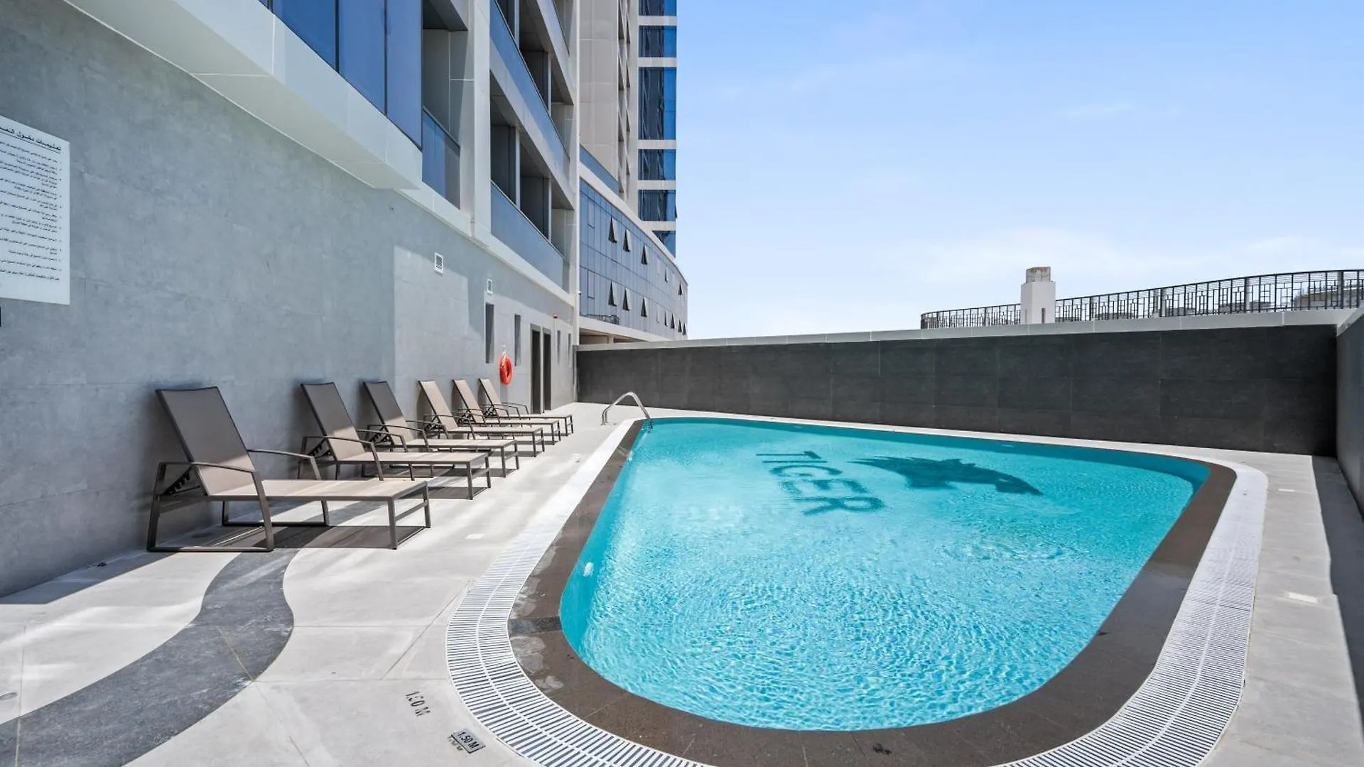 Cozy Studio With Modern Amenities In Dubailand 0*,